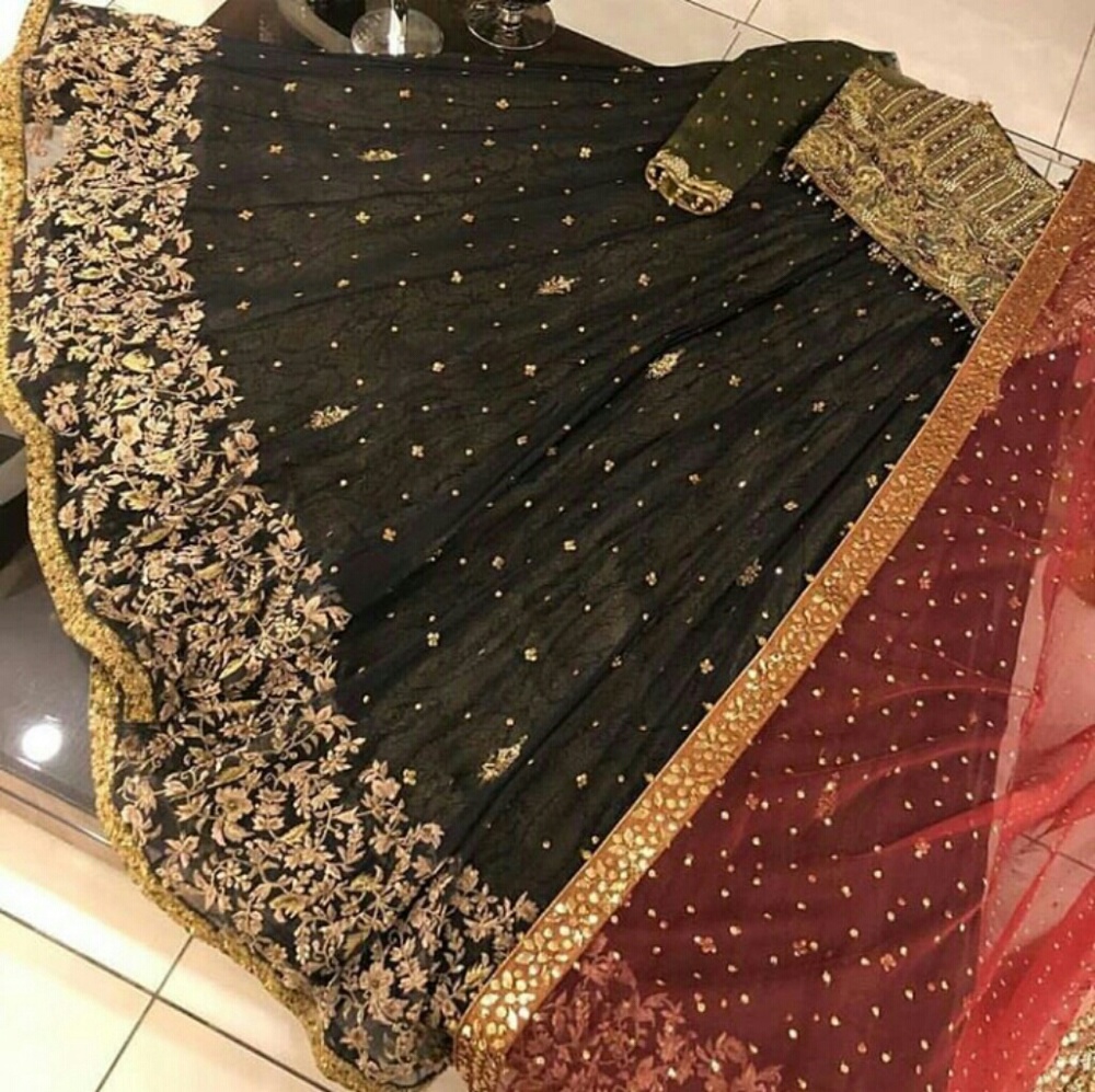 Pakistani wedding bridal dress